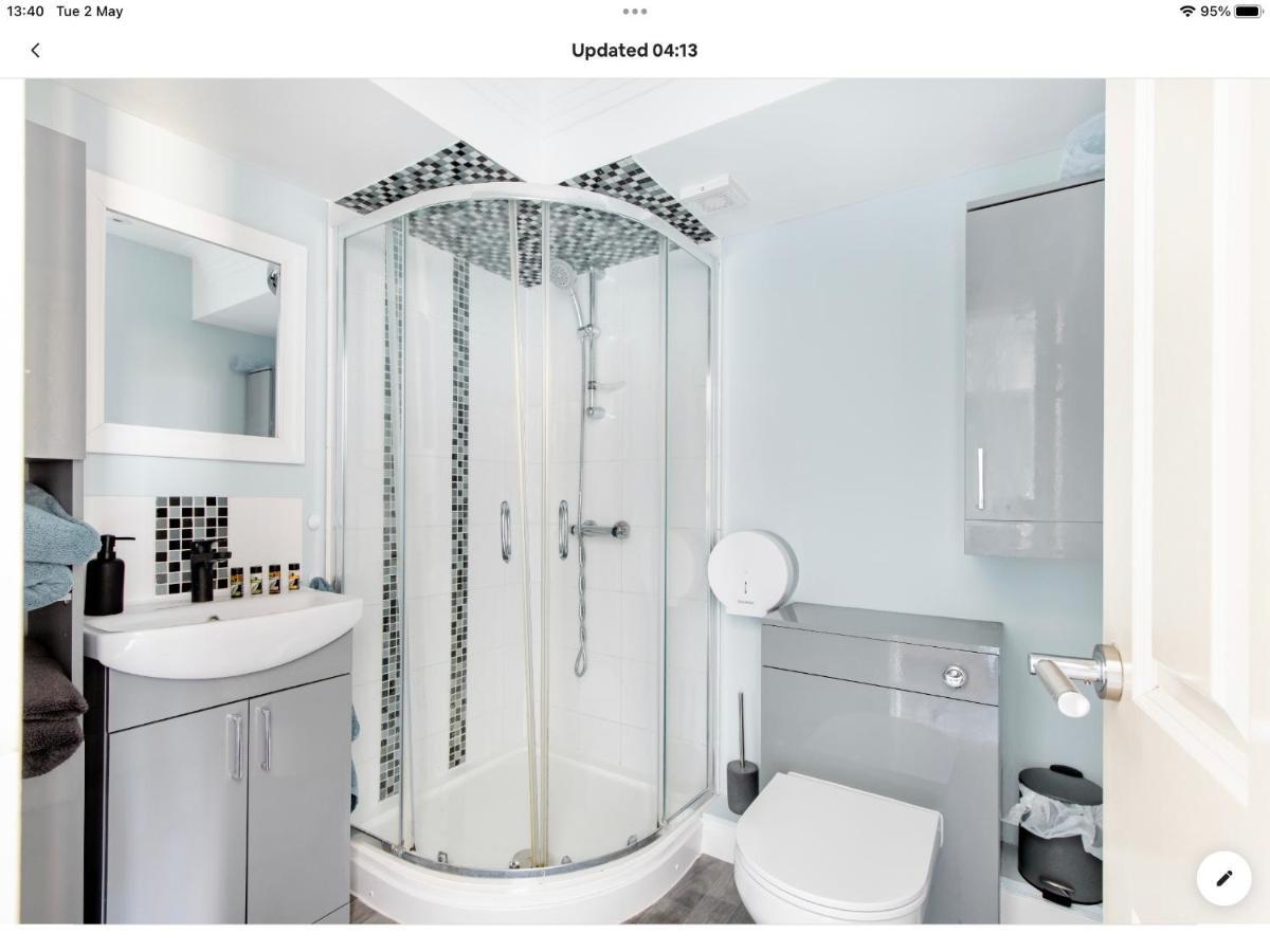 The Copthorne Apartment Colwyn Bay Bagian luar foto